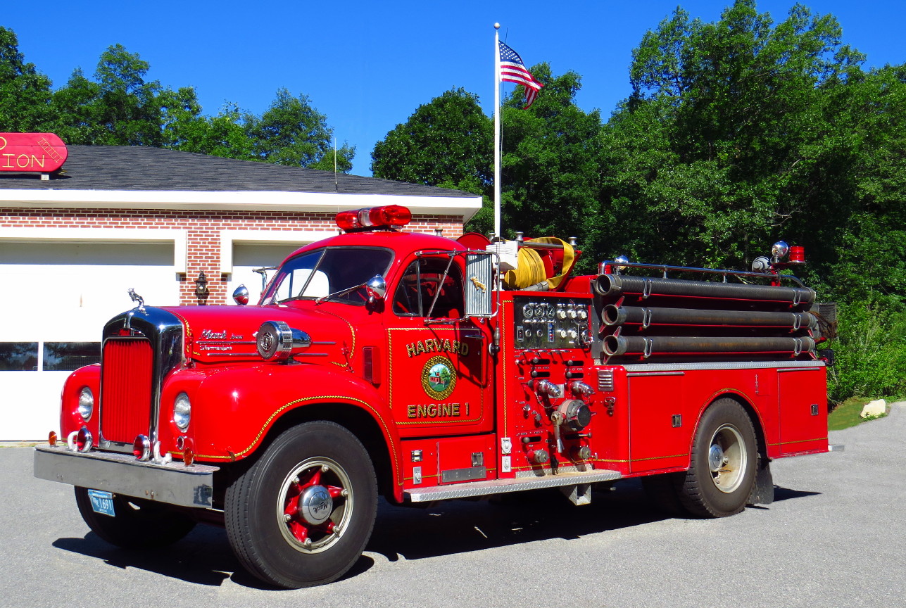 SOLIDO #3106 Brewster Mass Mack Pumper Fire Truck 5 7/16 France