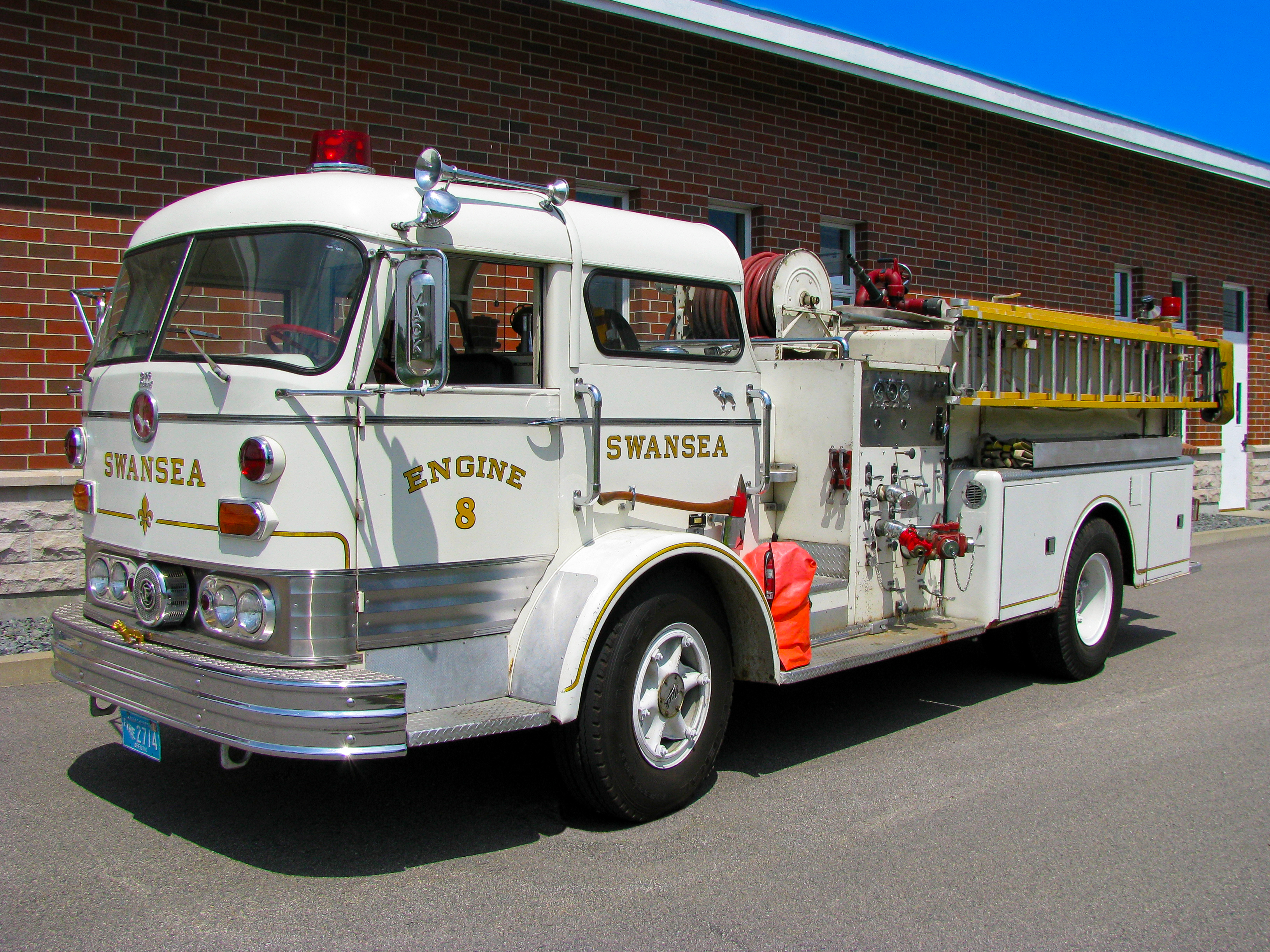 SOLIDO #3106 Brewster Mass Mack Pumper Fire Truck 5 7/16 France